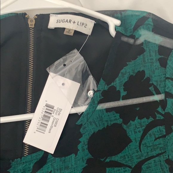 Dress - Picture 5 of 8